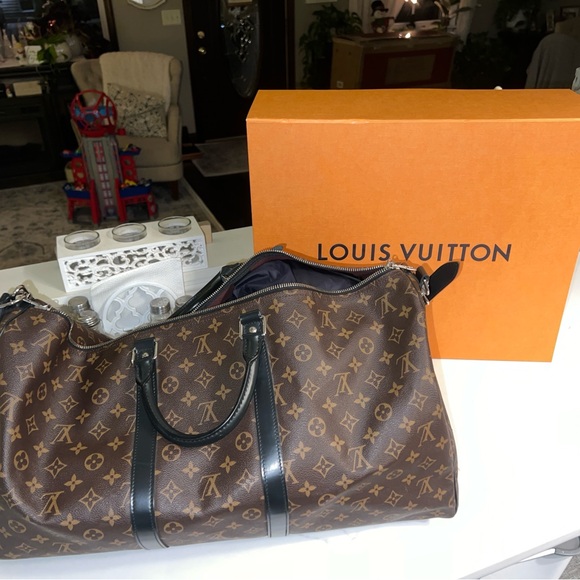 Louis Vuitton Duffle Bag - Picture 5 of 9